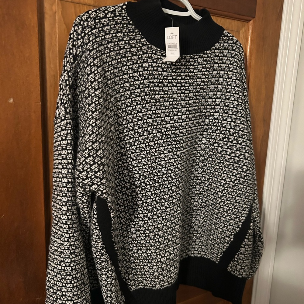LOFT Black and White Women’s Sweater